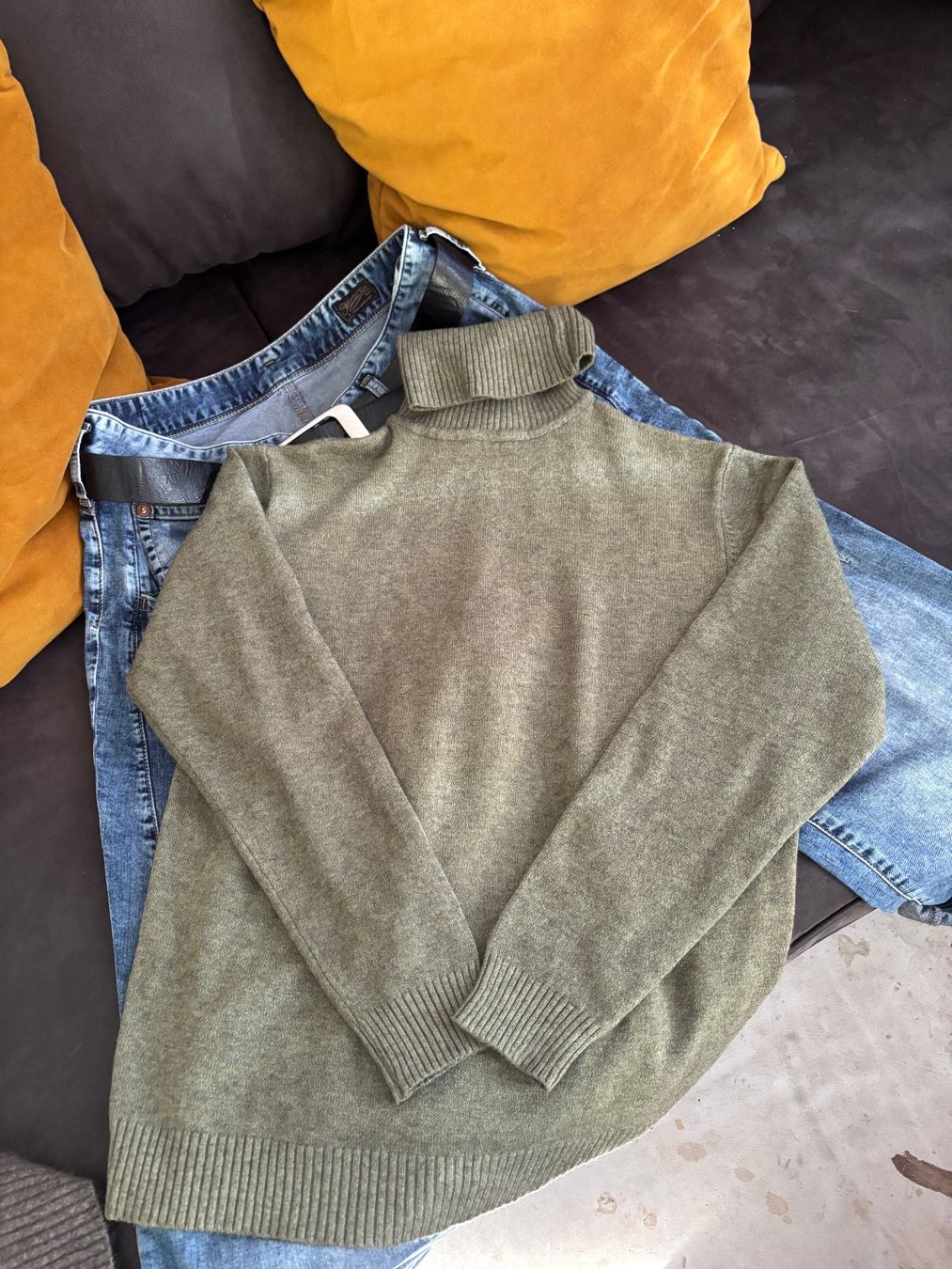 Maglioni & Felpe: DA BUTONG Rollkragen Pullover neu – Nuovo (secondo la descrizione) da Merishausen venduto da yourdream 5