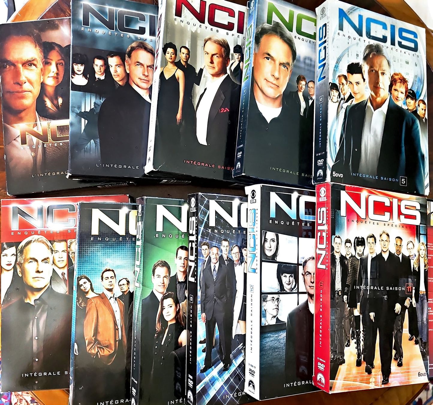 Tutti i DVDs: DVDs série NCIS – Usato da Neuchâtel venduto da Opportunity65 1