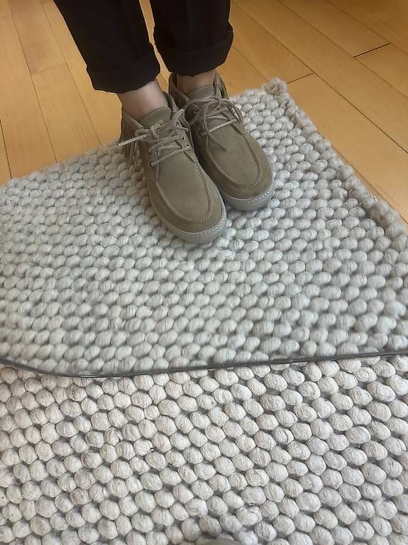 Scarpe da donna: Boho Lederschuhe Naturleder mit Fransen – Usato da Luzern venduto da dariajenni 1