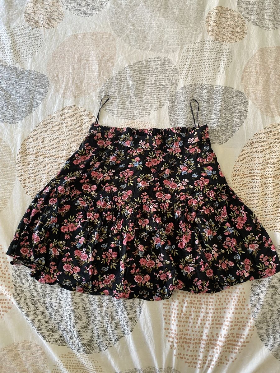 Vila Röcke: Jupe courte fleurie VILA - taille M – Neu (gemäss Beschreibung) aus Delémont von bou_26