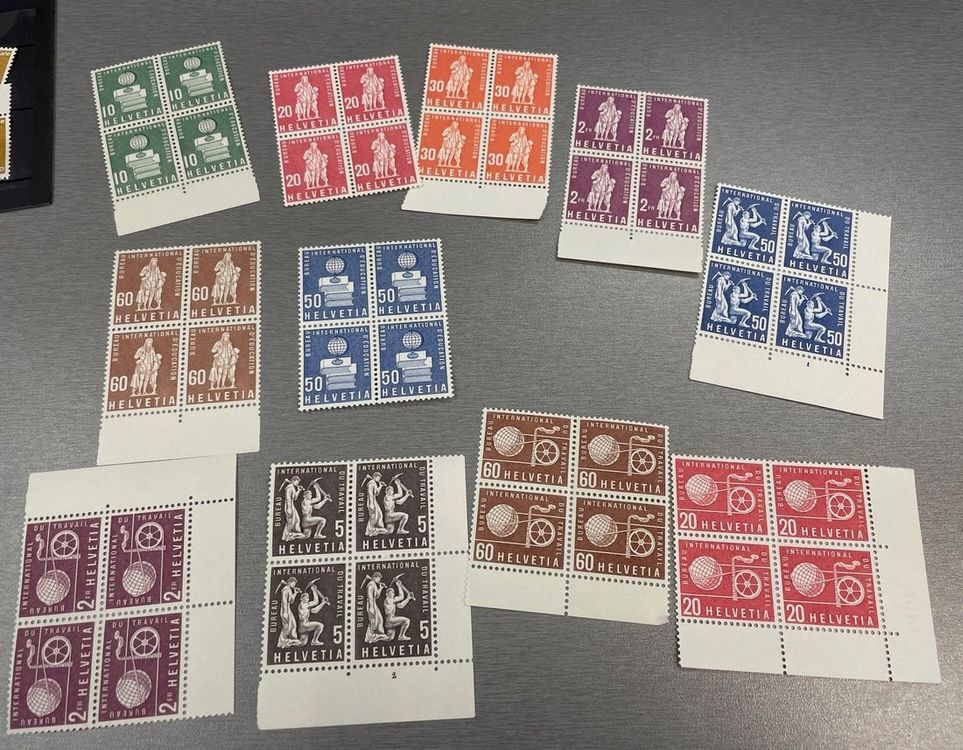 Tutti i francobolli: Dienstmarken grosses meist postfrisches Lot mit Viererblocks – Usato da Sirnach venduto da Melisangi 6