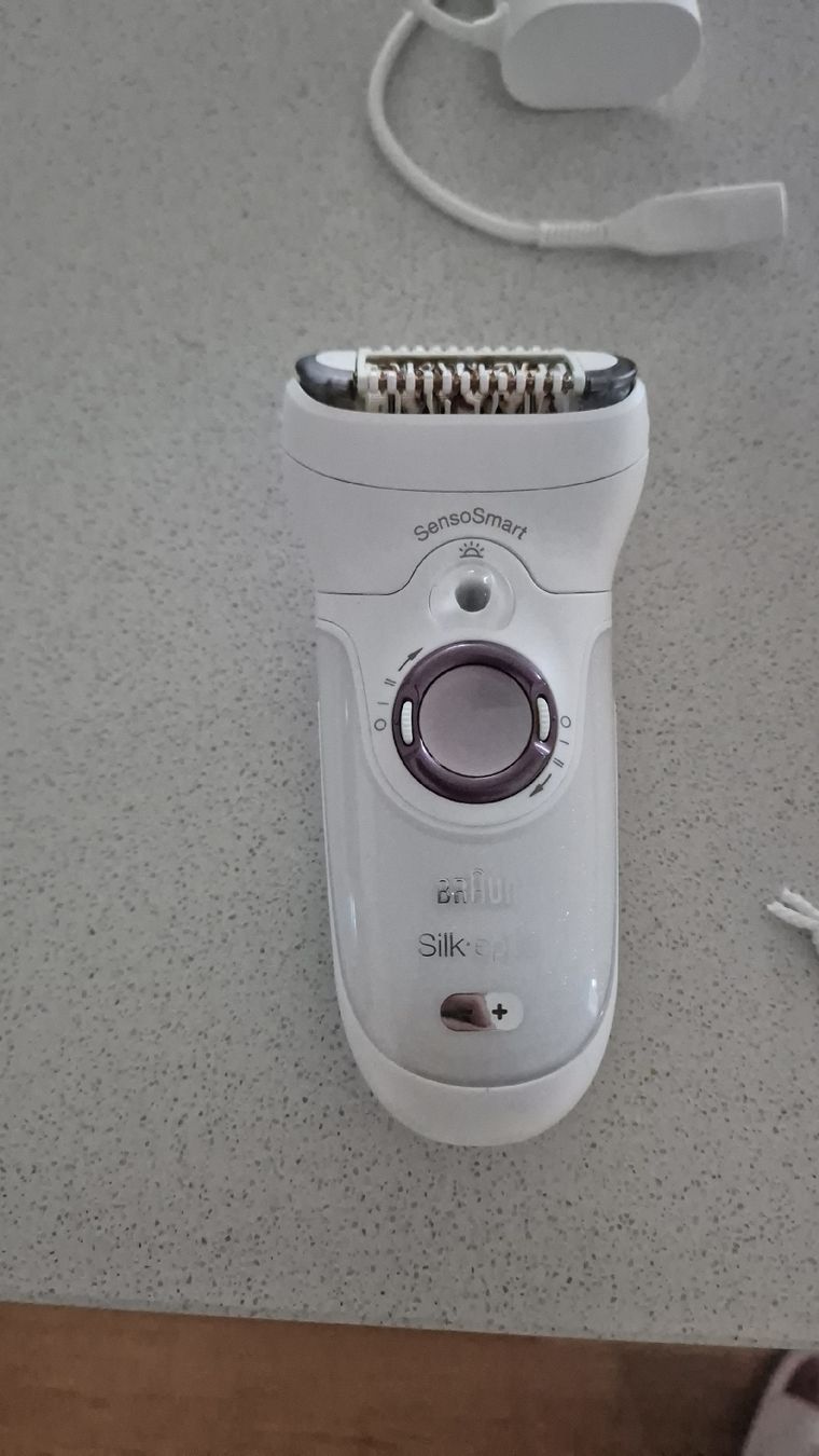 Braun Epilatori: Braun Silk-épil 9 Epilierer – Usato da Schwyz venduto da Autoteile18 2