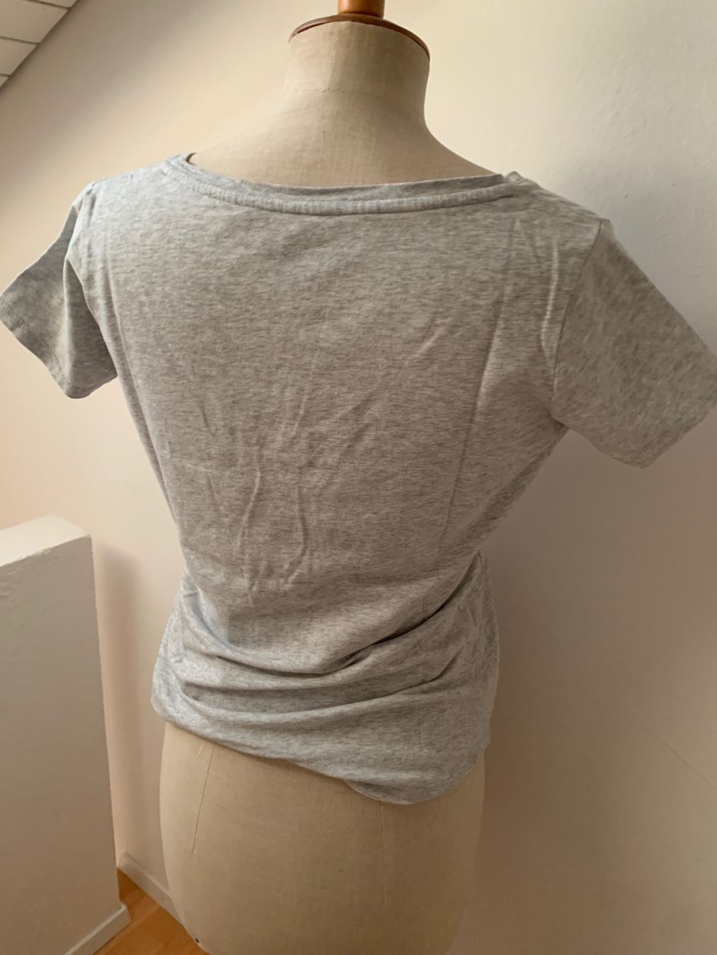 Pepe Jeans T-shirt: Pepe Jeans T-Shirt – Usato da Ennetbaden venduto da usemiste 2