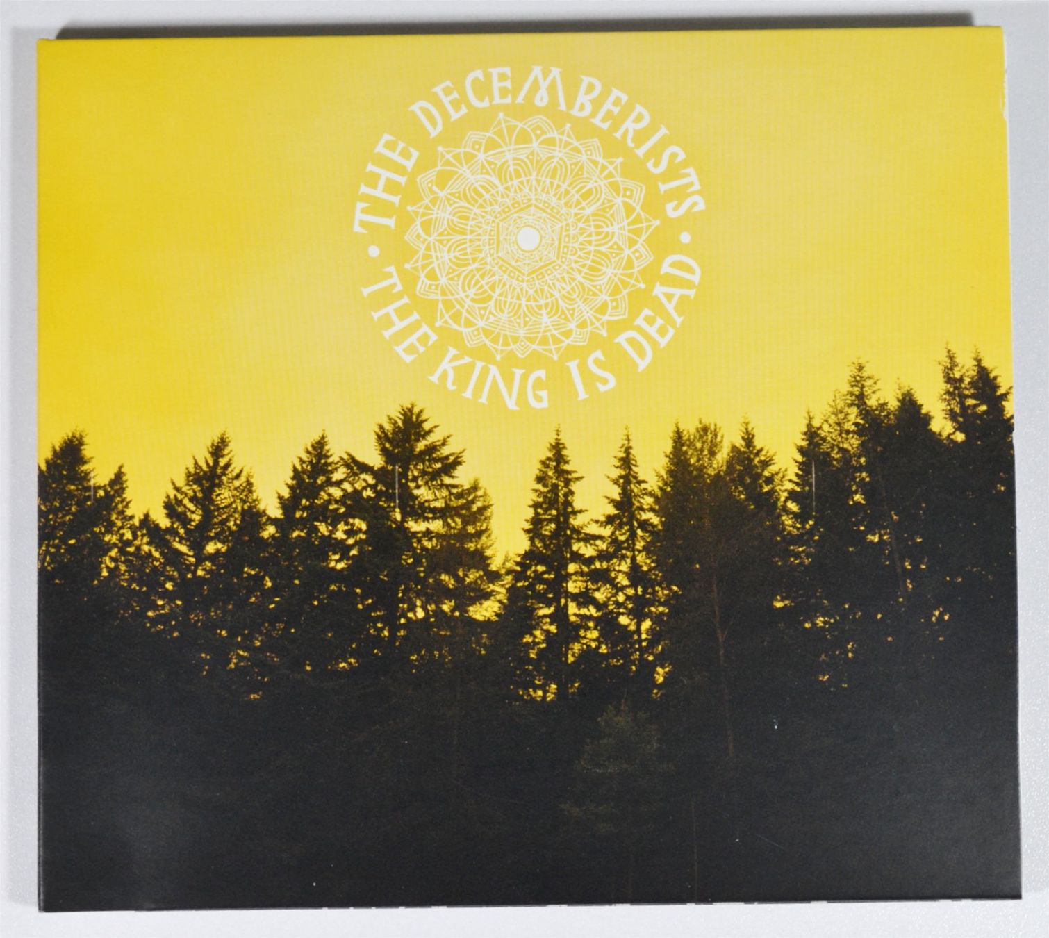 CD: CD: THE DECEMBERISTS - The King Is Dead – Nuovo (secondo la descrizione) da Frenkendorf venduto da Yard-Sale-2000