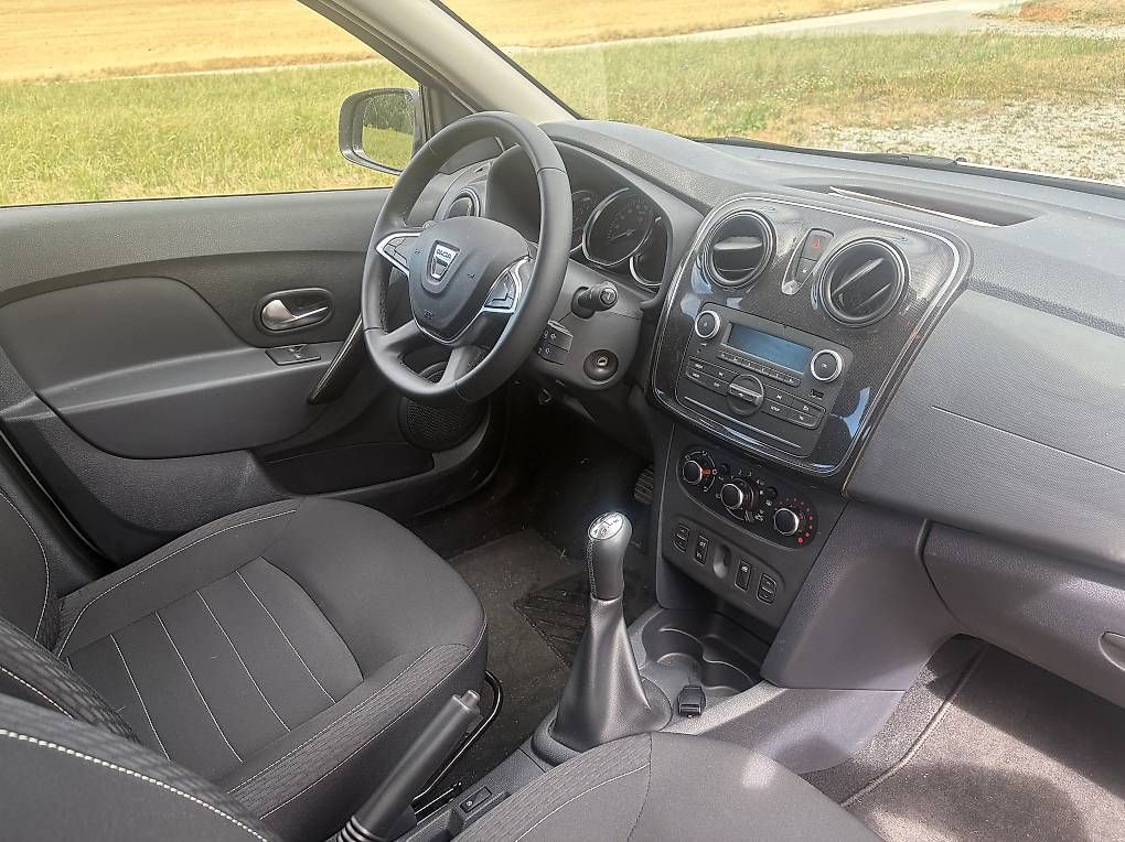 Dacia Autos: Dacia Sandero 1.0 Essential 75 – Gebraucht aus Montagny-les-Monts von seb.jaquet 2