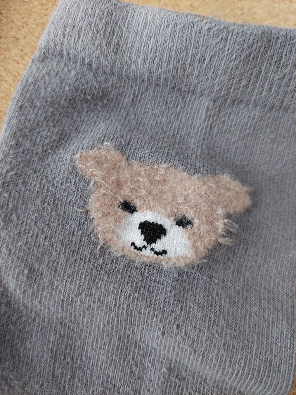 Socken: Socken mit Bärchen – Gebraucht aus Neftenbach von Joyvdberg 1
