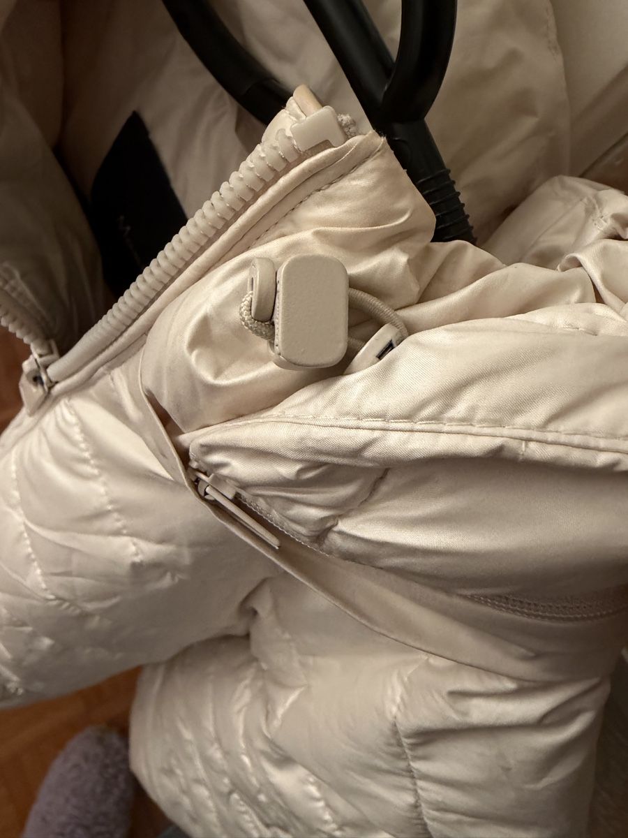 Massimo Dutti Giacche: Massimo Dutti white puffer jacket – Usato da Lausanne venduto da its_zl9h 3
