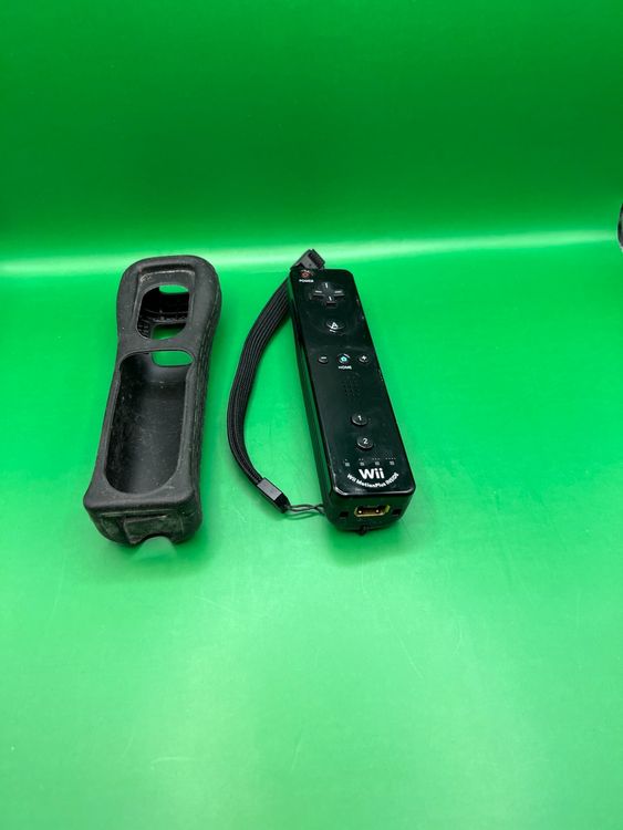 Wii MotionPlus Controller schwarz (1 Stück) + Hülle Kaufen auf Ricardo