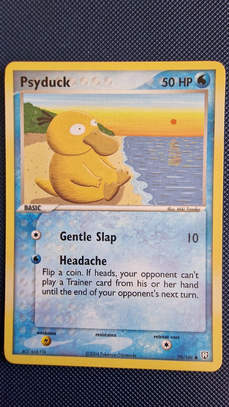 Pokémon Carte collezionabili: Psyduck #70 – Pokémon Team Rocket Returns  – Usato da Veytaux venduto da PocketMonster