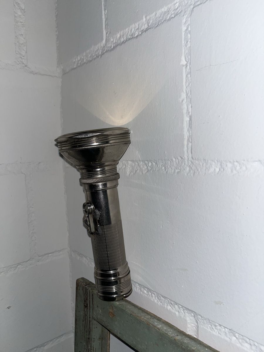 Lampade: Antike Taschenlampe " Made in Hongkong" – Usato da Würenlos venduto da KLG_3TBs 5