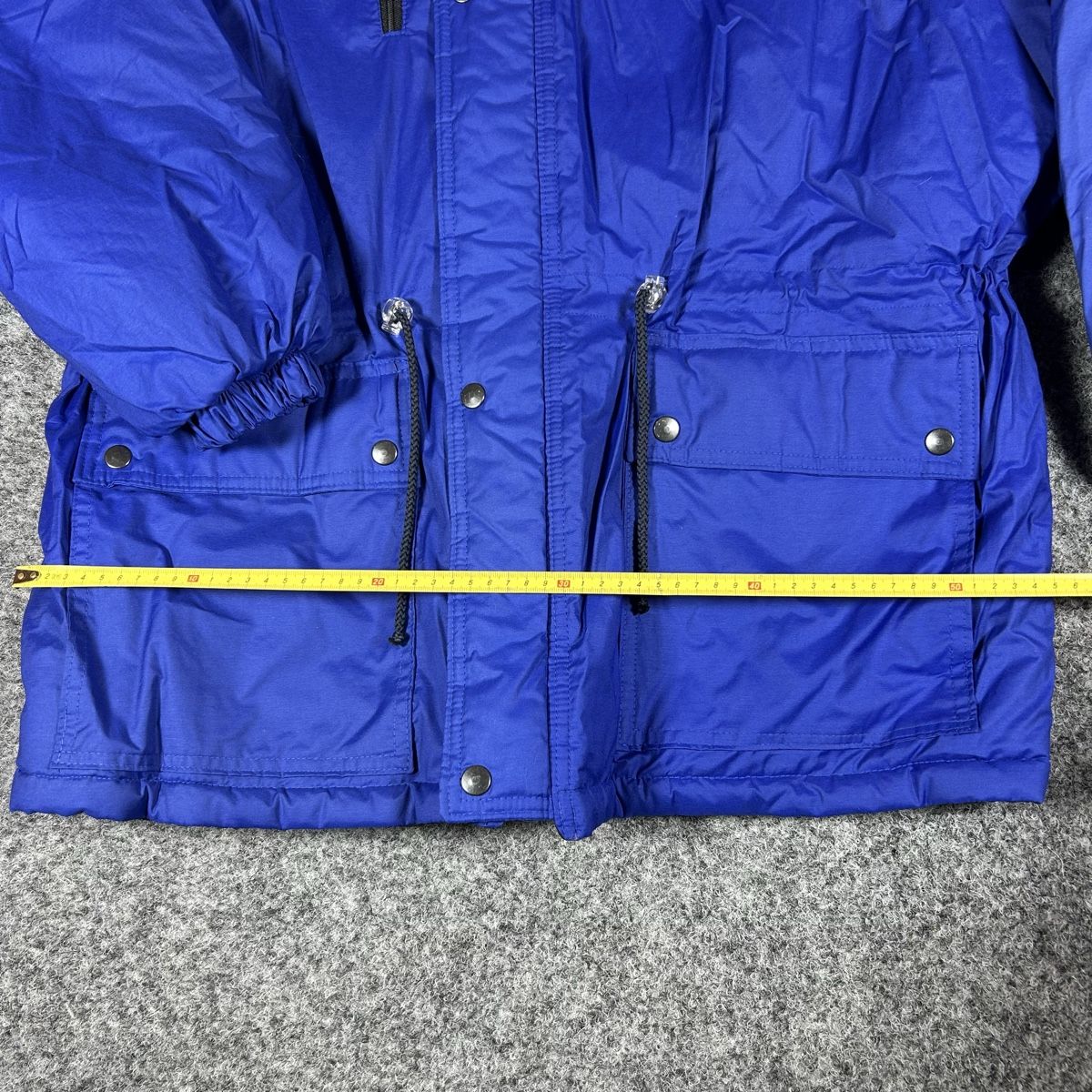 Red Bull Giacche: 1990s Red Bull jacket – Nuovo (secondo la descrizione) da La Sagne NE venduto da Matlasape 5