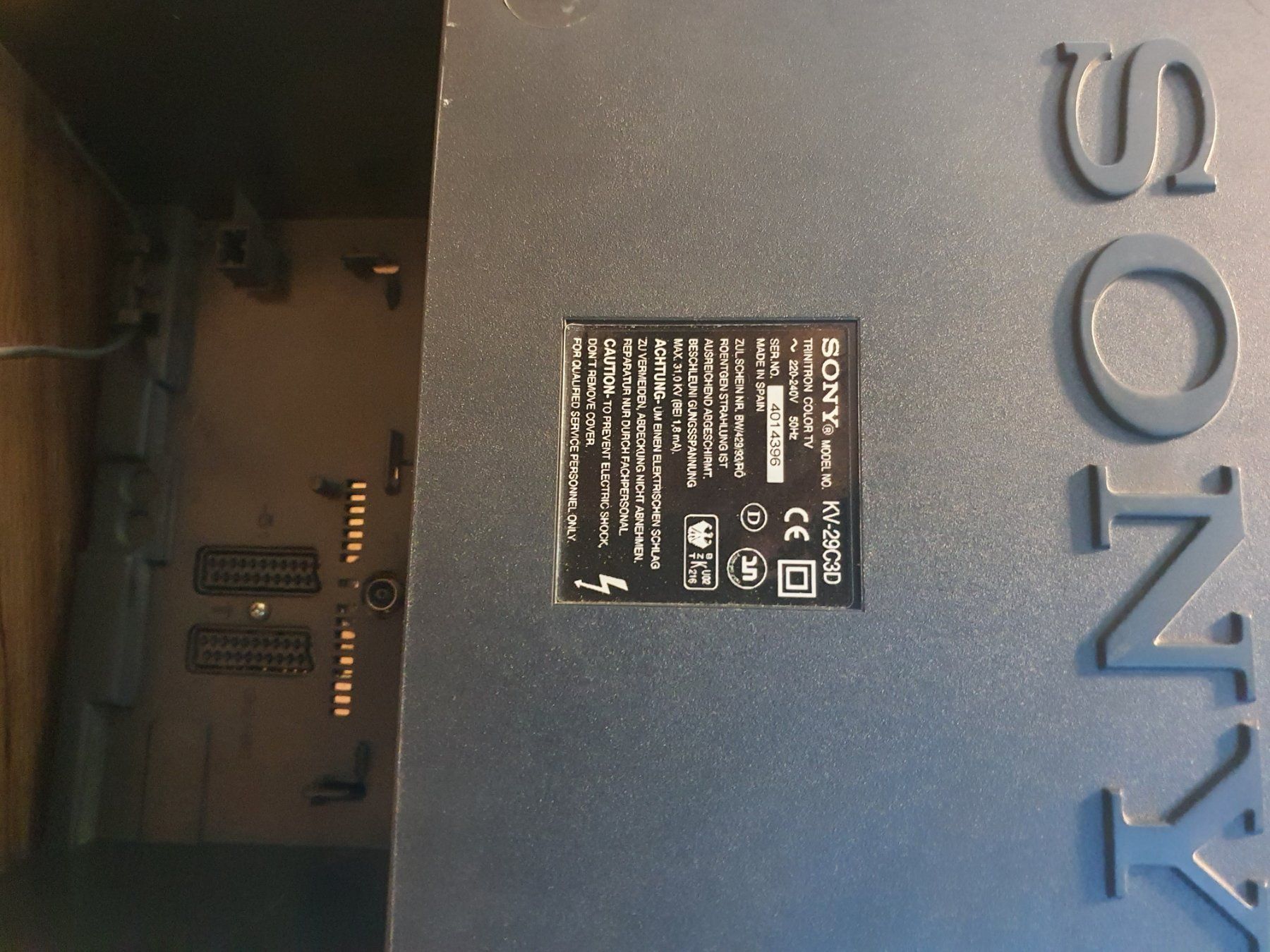 Sony Appareils TV: SONY KV-29C3D Trinitron CRT TV – D'occasion à Bachenbülach par RGB-out 3