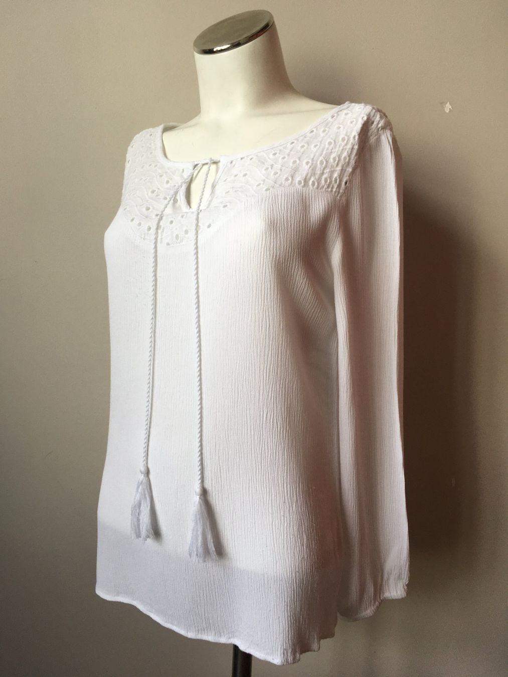 Top: Chemisier blanc léger à broderie - M – Usato da Troinex venduto da Irisglo