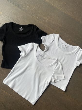 Lot 3 t-shirts H&M 146/152
