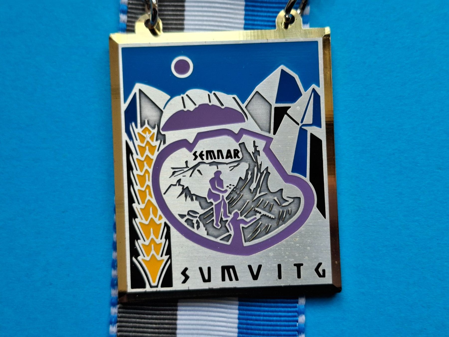 Medaglie: Sumvitg Tir Vial 1990 (H377) – Usato da Schwanden GL venduto da Suvorov