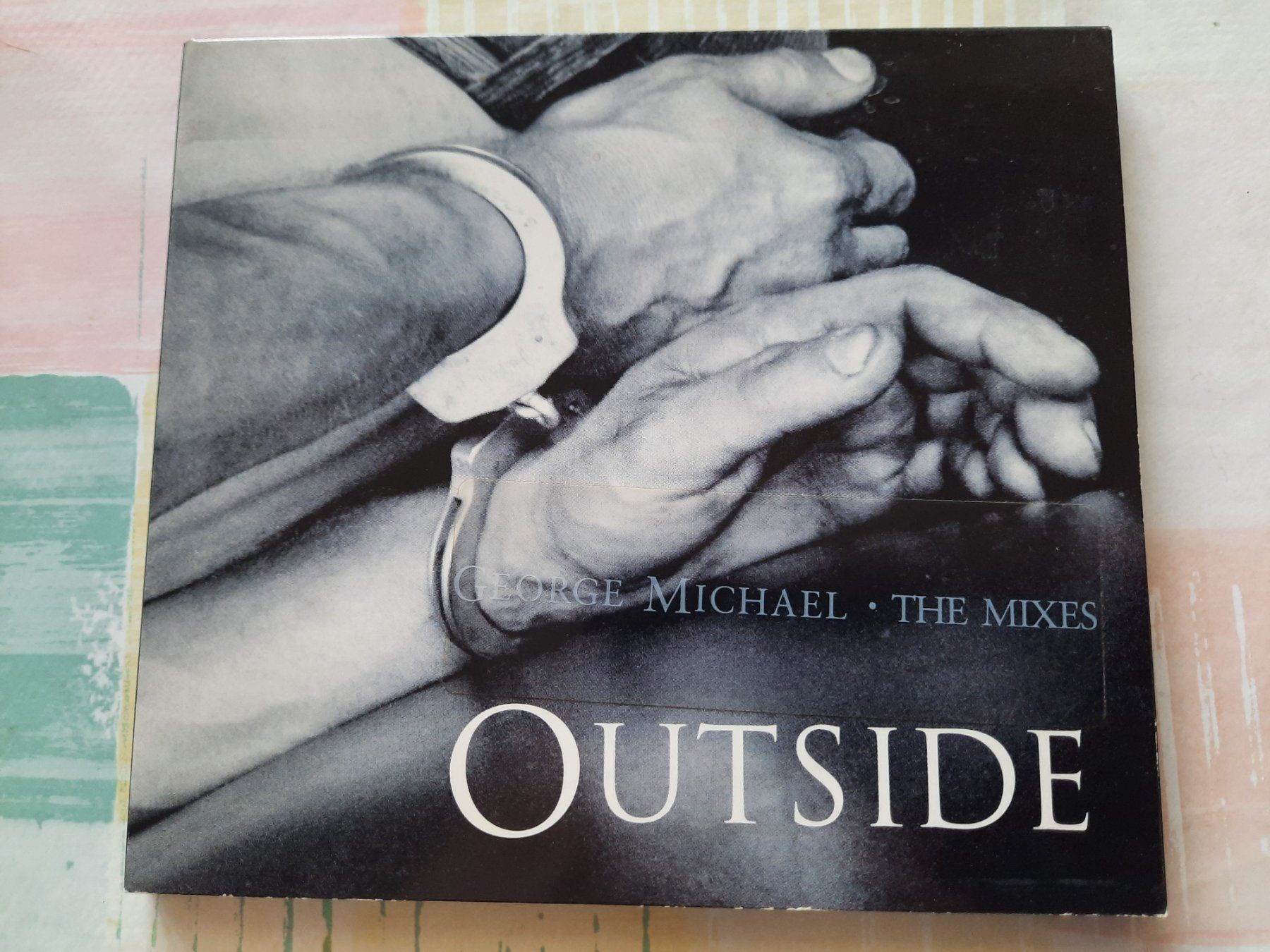 CDs: Cd George Michael - Outside - The Mixes – D'occasion à Pully par bro_n52j