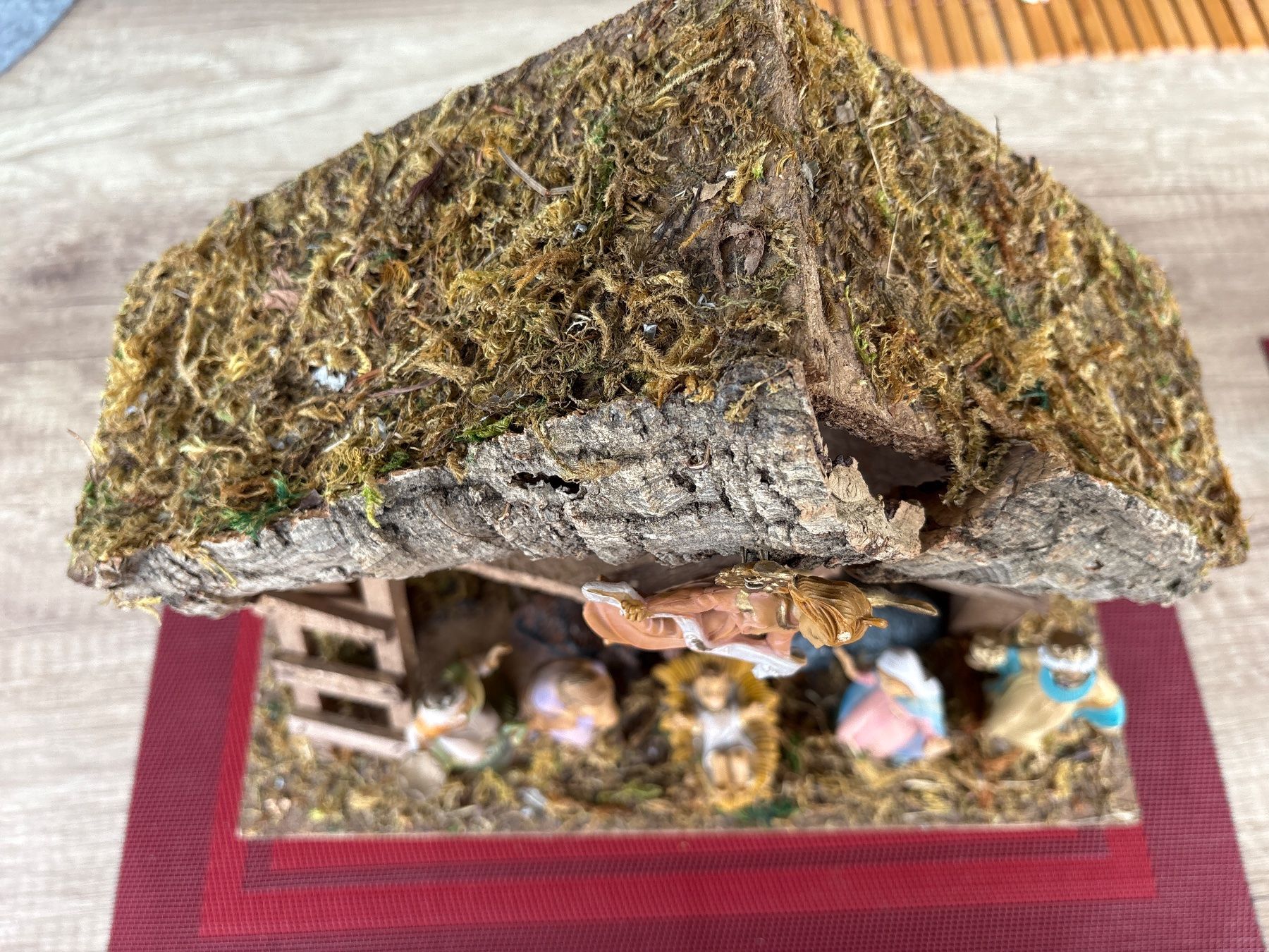 Toutes les décorations: Weihnachtskrippe mit Figuren – D'occasion à Schübelbach par S1CH 3