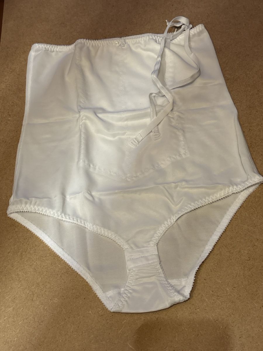 Altra biancheria intima: Kompressions Unterbrust Body – Nuovo (secondo la descrizione) da Rümlang venduto da Sambas19