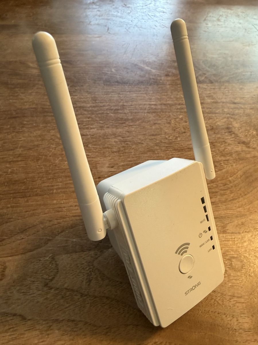Wlan: STRONG Universal Repeater 300 neuwertig – Gebraucht aus Buchs ZH von Gert_wachter 1