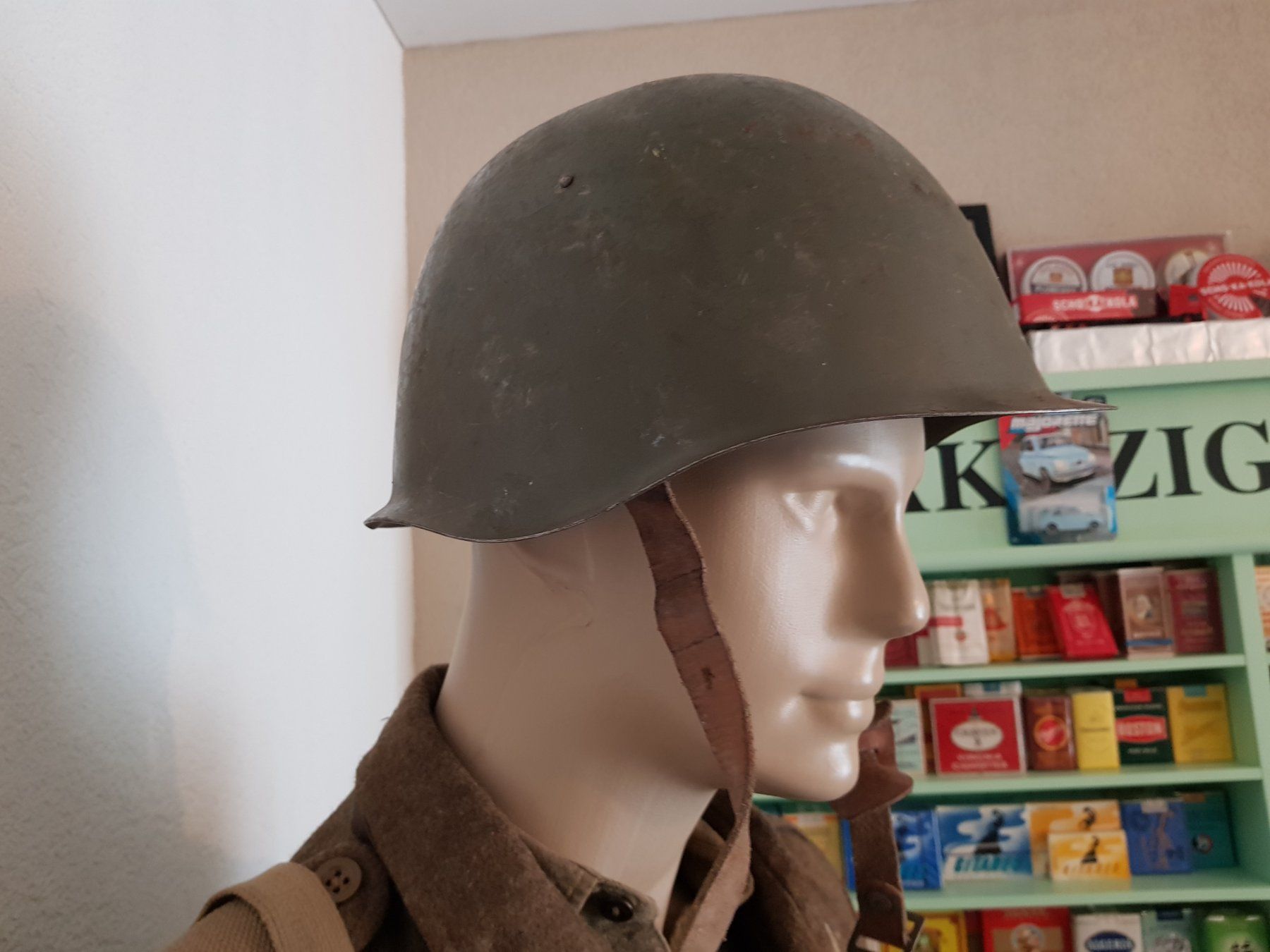 Uniformi & Effetti personali: Original Helm Stahlhelm CZ CSSR Tschechie um 1959 – Usato da Gutenswil venduto da rolfsimmen31 3