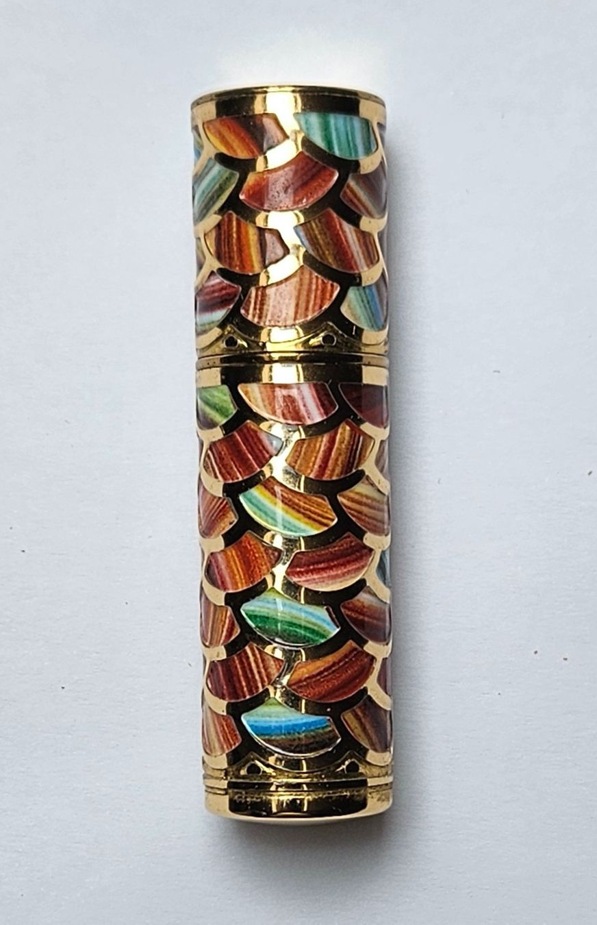 Guerlain Flaconi: Etui à rouge à lèvre rechargeable Guerlain rare – Usato da Plan-les-Ouates venduto da gab_cgf6