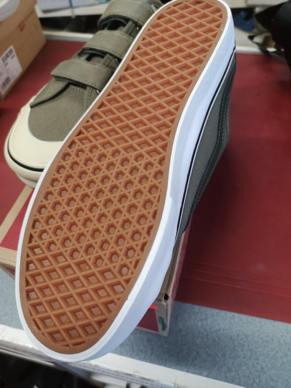 Vans Scarpe da uomo: Vans – Nuovo e nell'imballaggio originale da Möhlin venduto da Highwaytom 1
