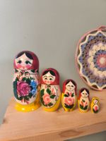 Poupée russe en bois peinte 5 pce