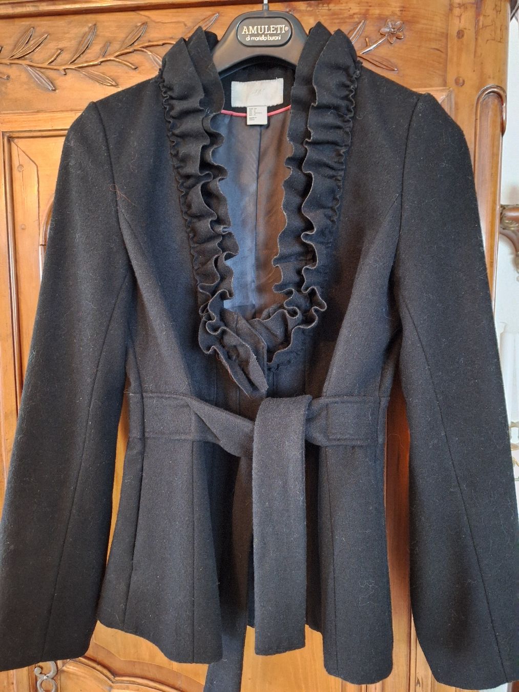 H&M Giacche: Sehr spezielle Jacke – Usato da Rheinfelden venduto da Cleopatra2000