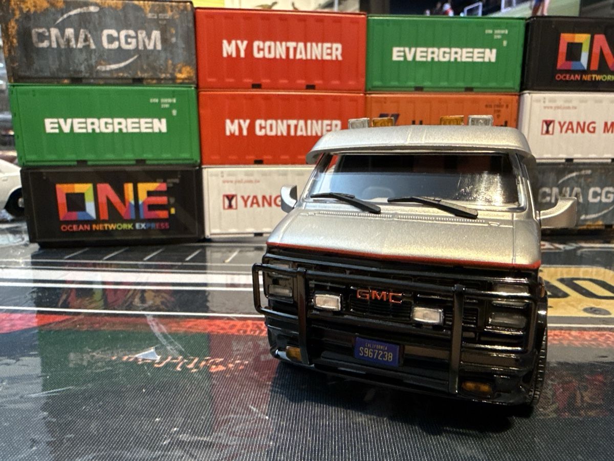 GMC Modellini d'auto: A-Team Van 1983 GMC Vandura! – Usato da Basel venduto da Zomeg 2