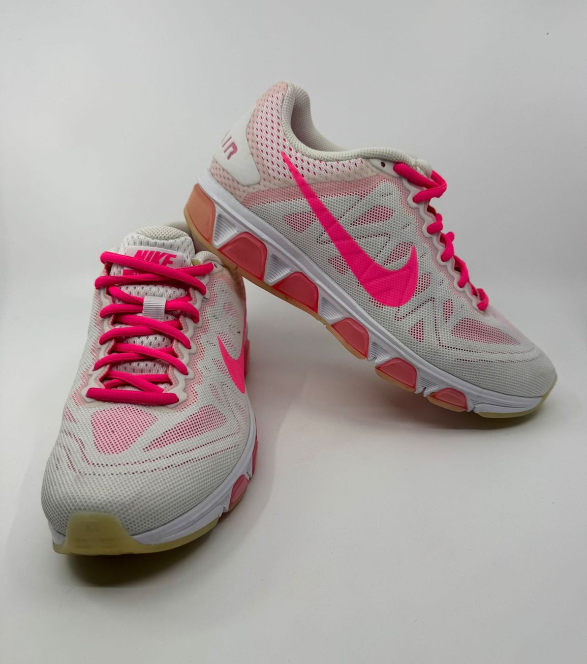 Nike Scarpe da donna: Nike Schuhe Grösse 40.50 – Usato da Herisau venduto da Seyashop1