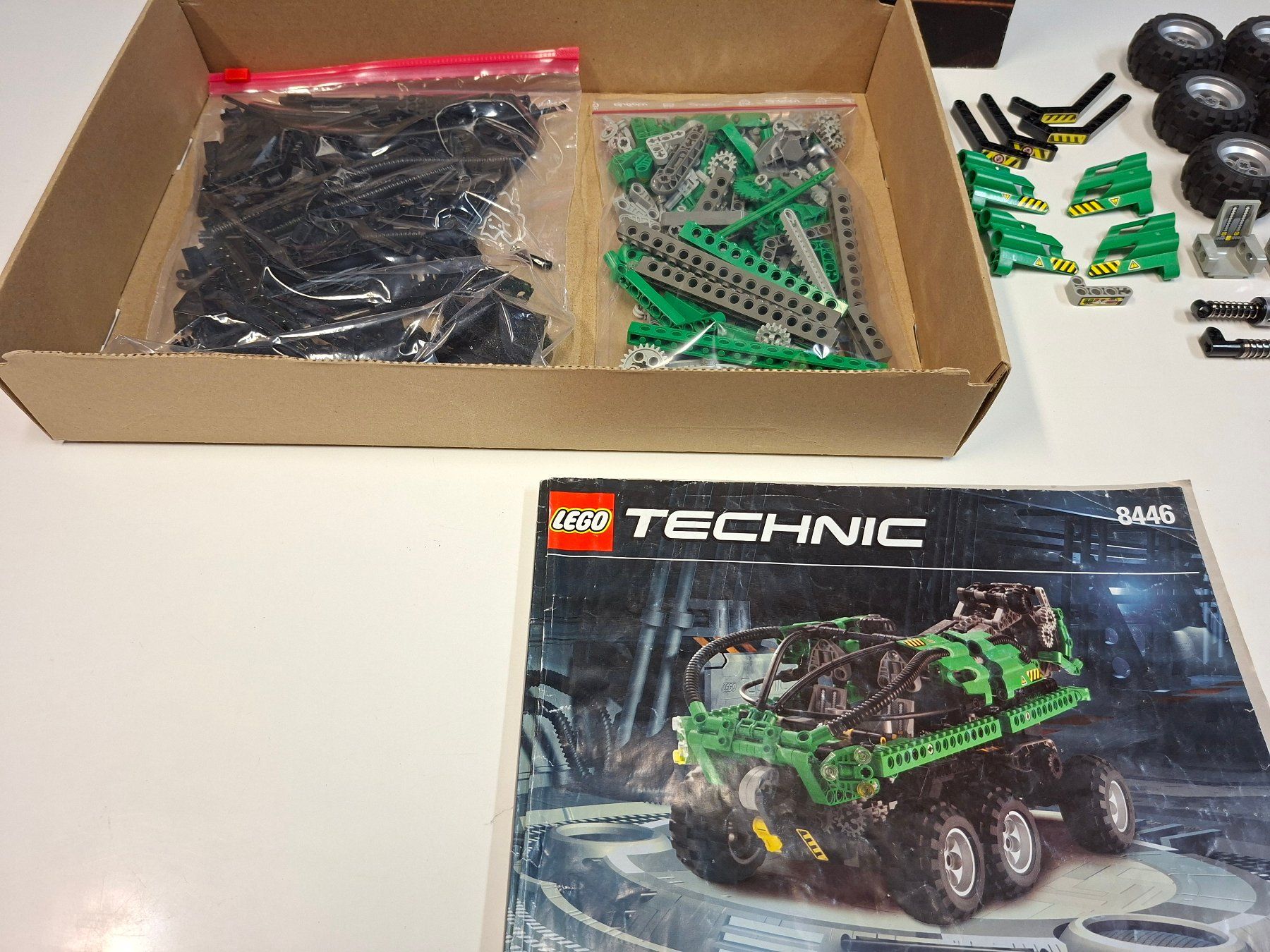 Lego Spielzeuge: Lego 8446 Technic Crane Truck OVP – Gebraucht aus Sils im Domleschg von AMAG_AUDI_ZH 2