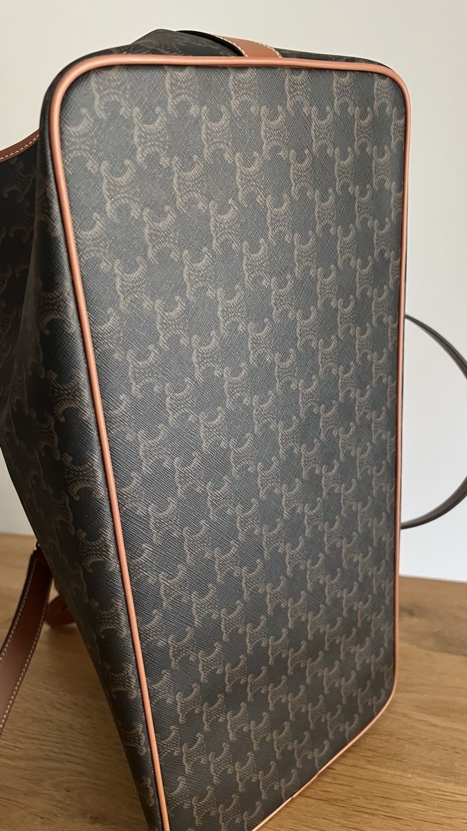 Celine Sacs: Celine Hunde Tasche  – Neuf (Voir description) à Zürich par kitsune 2