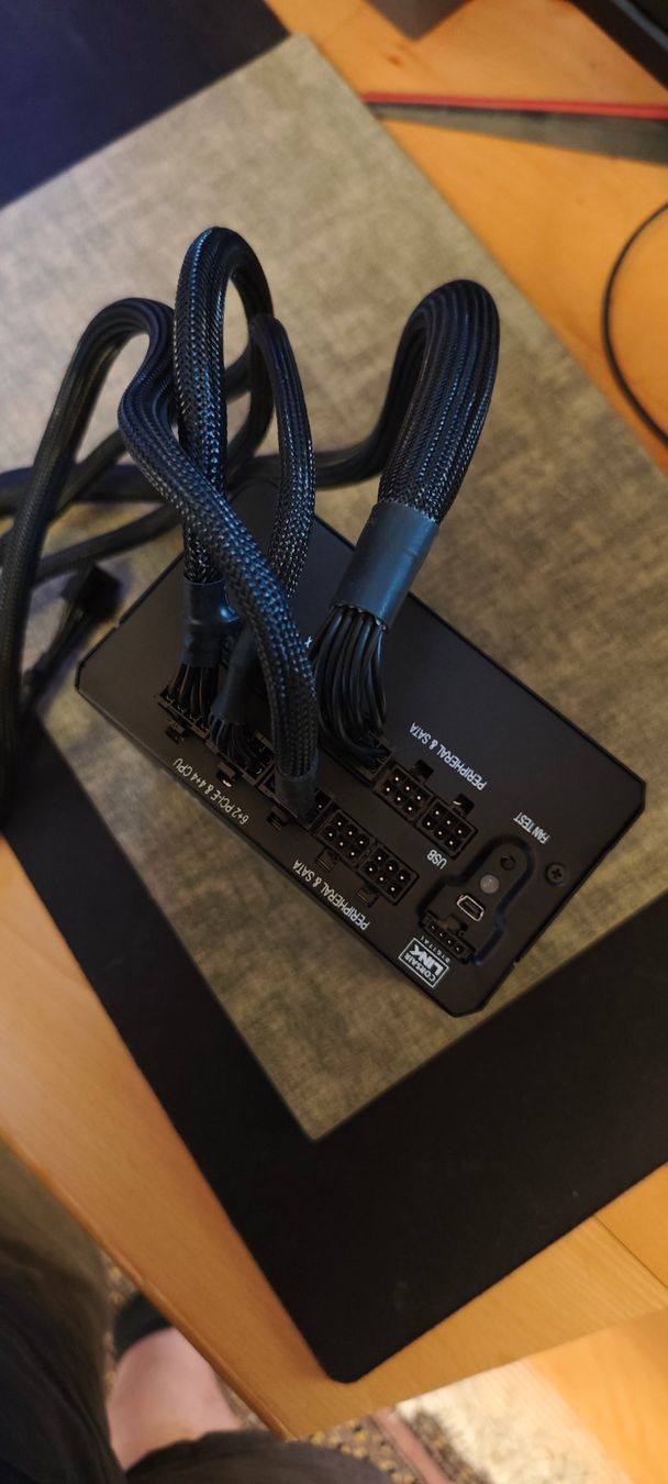Corsair Elektronikbauteil: Corsair RM650i 650W – Gebraucht aus Wölflinswil von EIFACH_CJ 2