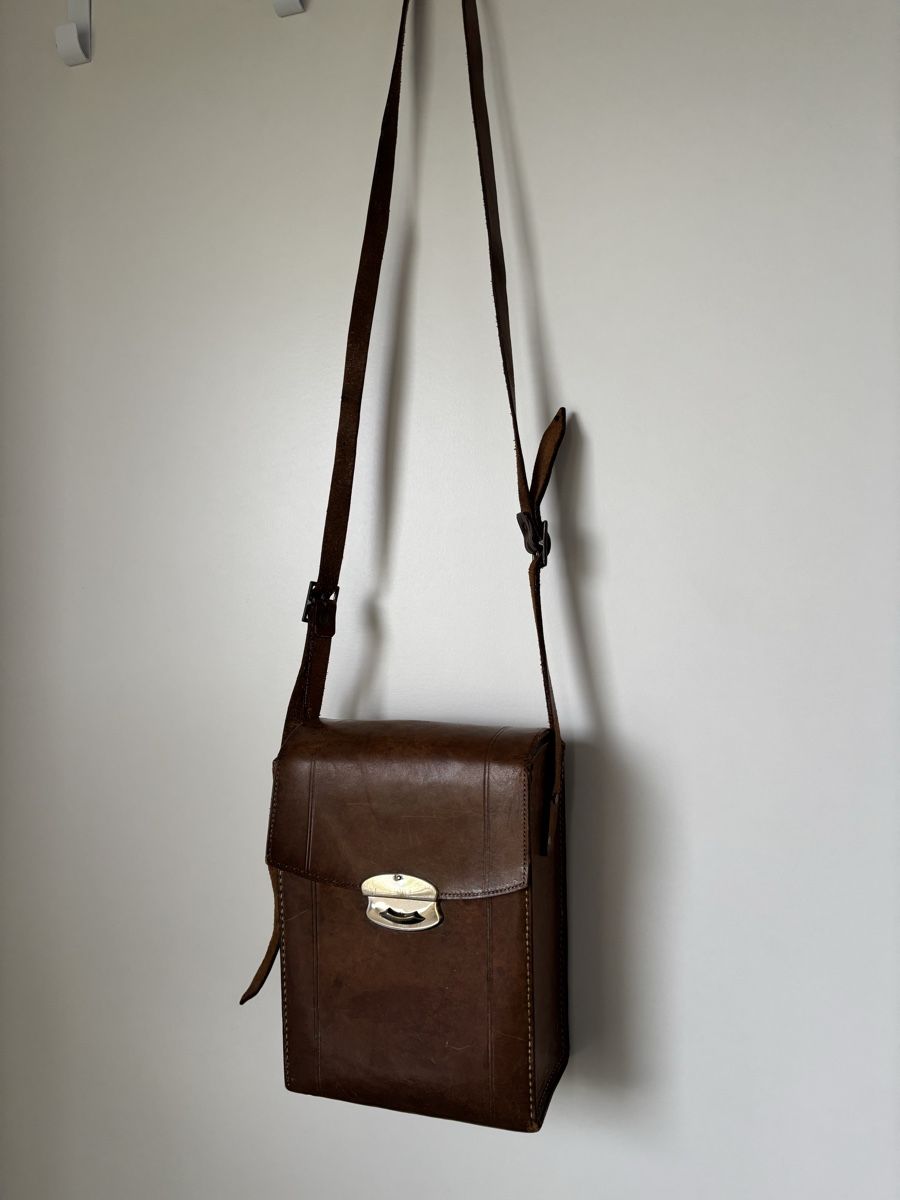 Borse: Vintage Leather Shoulder Bag – Usato da Biel/Bienne venduto da maj_n