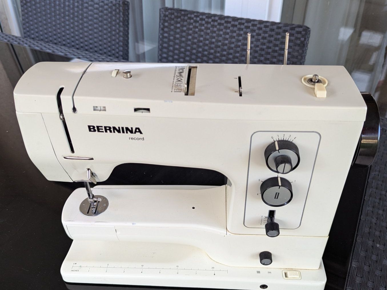 Bernina Macchine da cucire: Bernina  830 ohne Motor – Usato da Oberbipp venduto da theresiafrosch