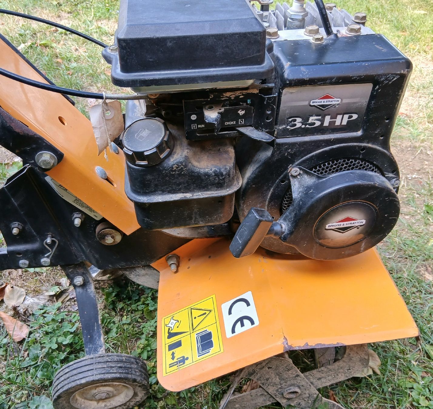 Tutte le macchine: Motoculteur Briggs & Stratton 3.5HP  – Usato da Sciernes-d'Albeuve venduto da Dojo004 2