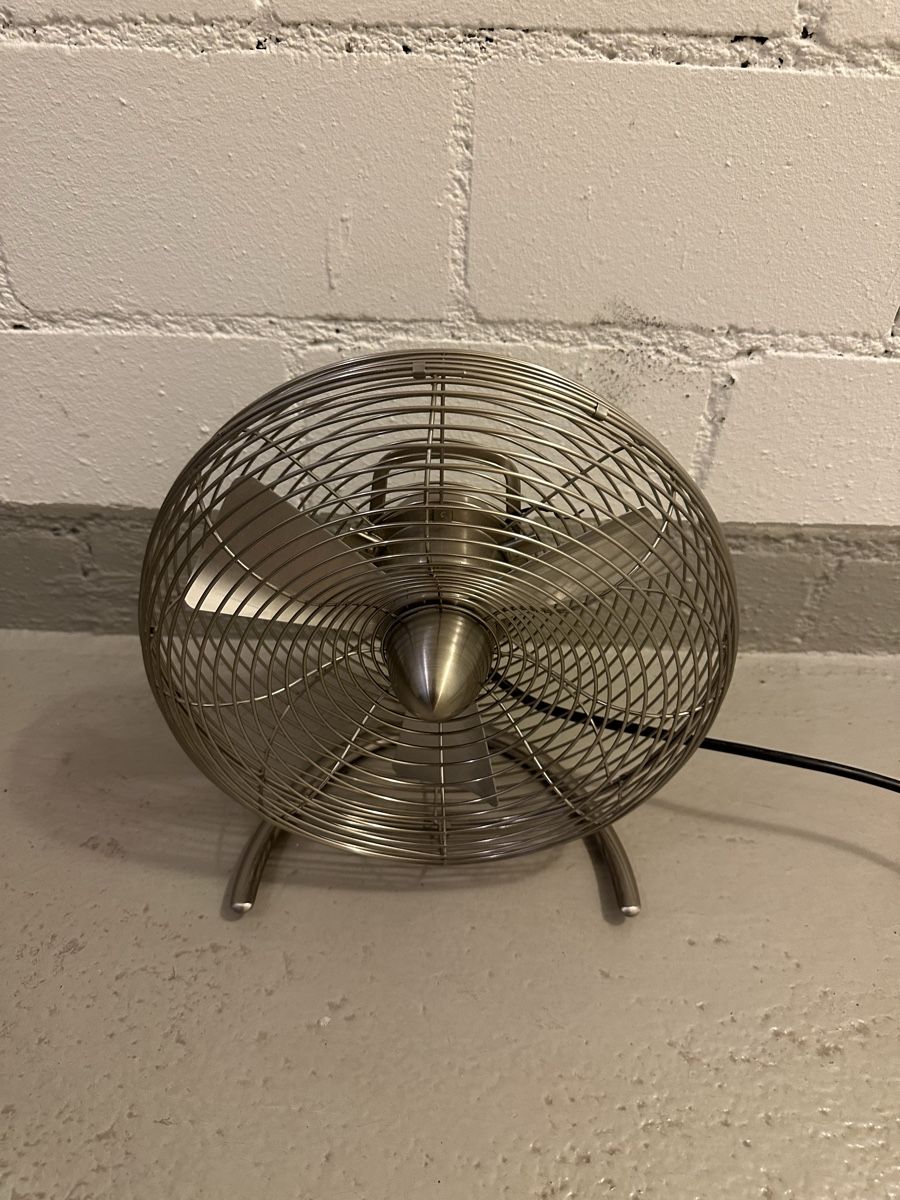 Ventilatoren: Tischventilator Metall  – Gebraucht aus Münchenbuchsee von IleanaT 1