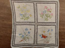 Taschentuch Motiv Blumen