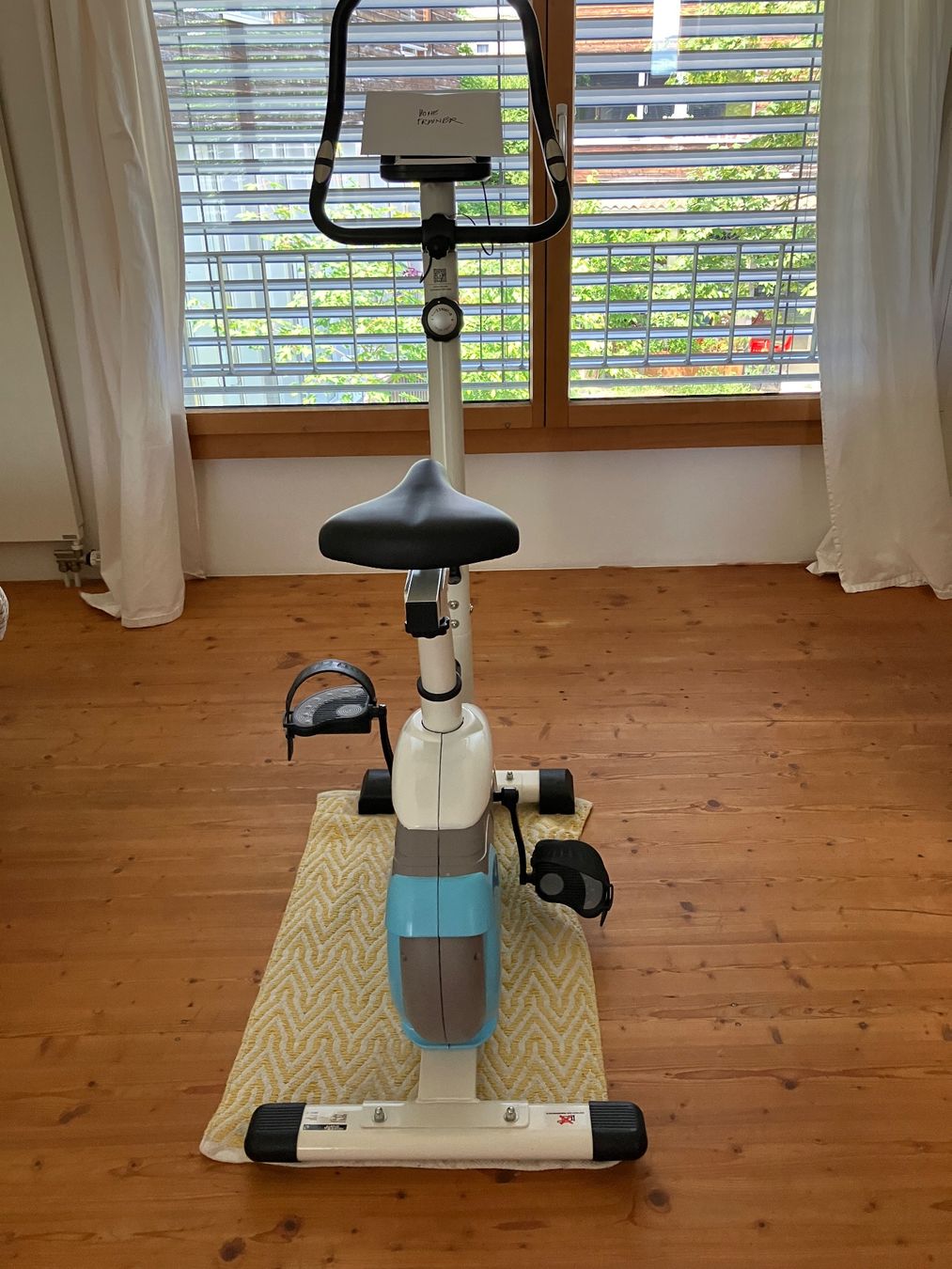 Vélos d'appartement: hometrainer – D'occasion à Wetzikon ZH par Curlycat2000 1