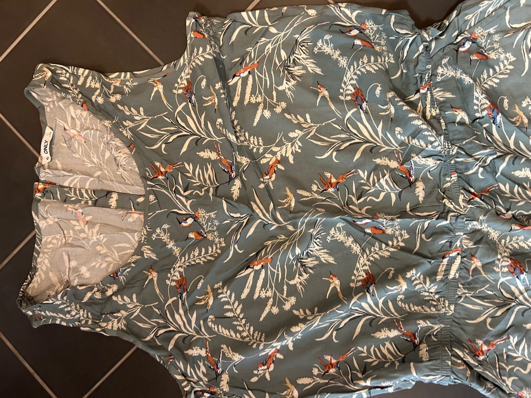 Jumpsuits: Combi short / T. 42 – D'occasion à Daillens par guisepa