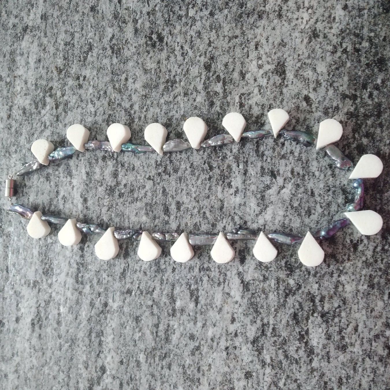 Catenine: Kette mit Bivamuscheln – Nuovo e nell'imballaggio originale da Münchenbuchsee venduto da Cori1968
