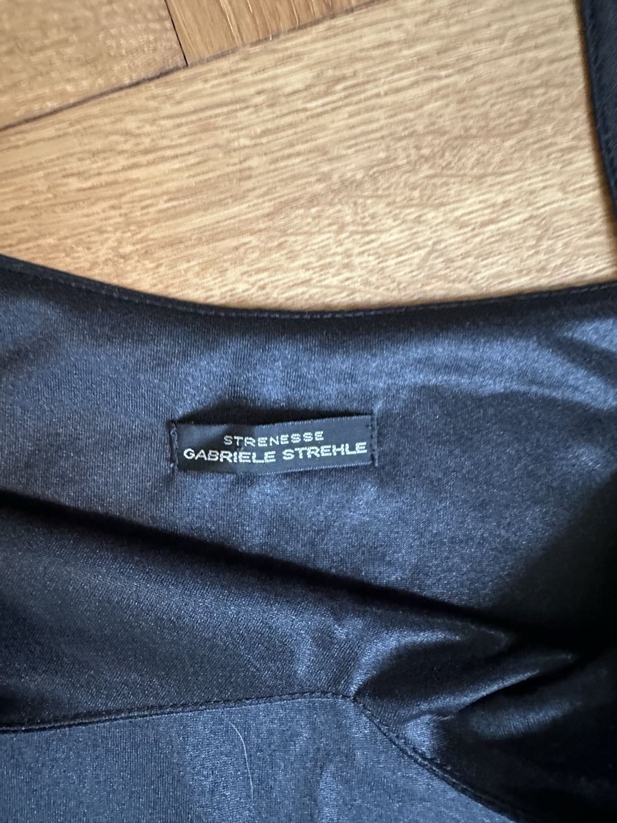 Vestiti: Kleid Gabriele Strehle 36 – Usato da Bern venduto da Trikot-Liebe 1