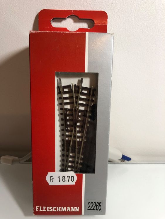 Aiguillage Enroulé, à Gauche Fleischmann 9174  N  Voie Fleischmann Piccolo Avec Ballast