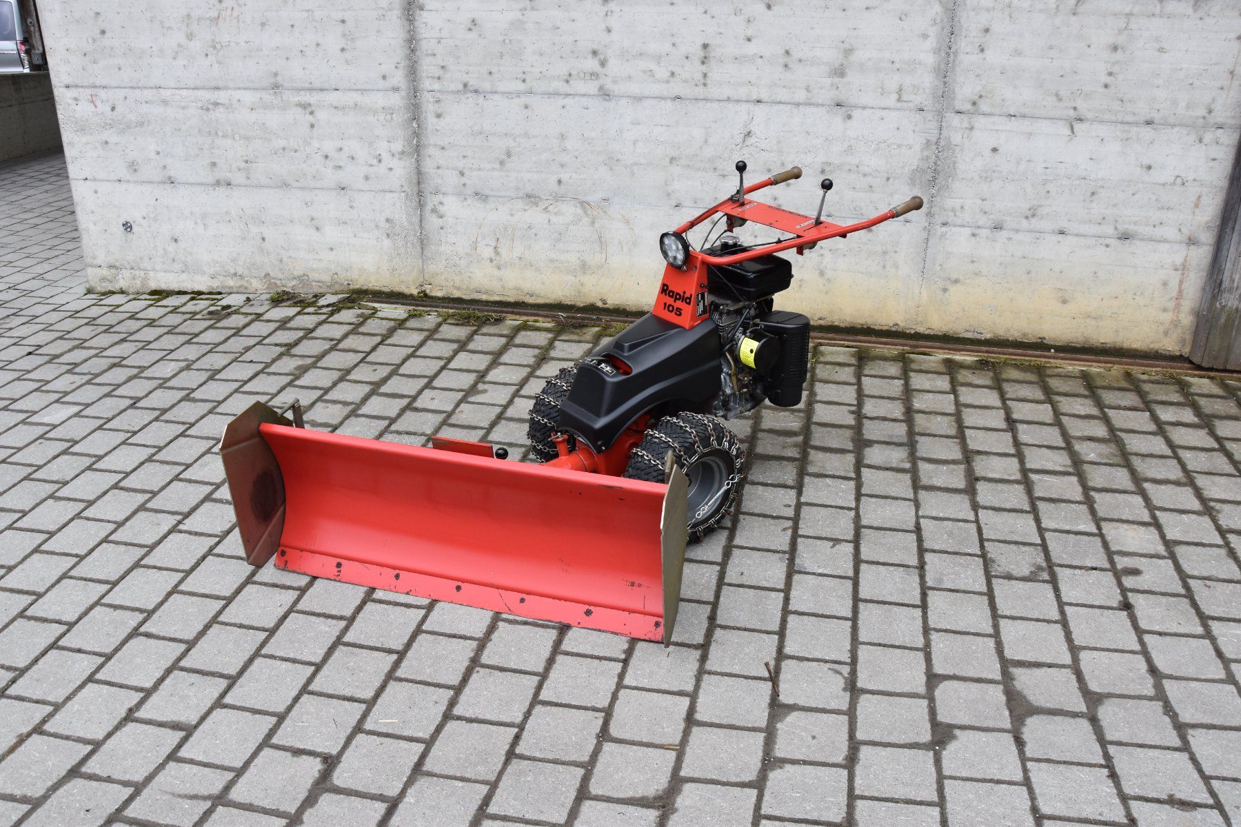 Sgombero neve: Rapid 105 mit Schneeschild – Usato da Trachslau venduto da Vonau