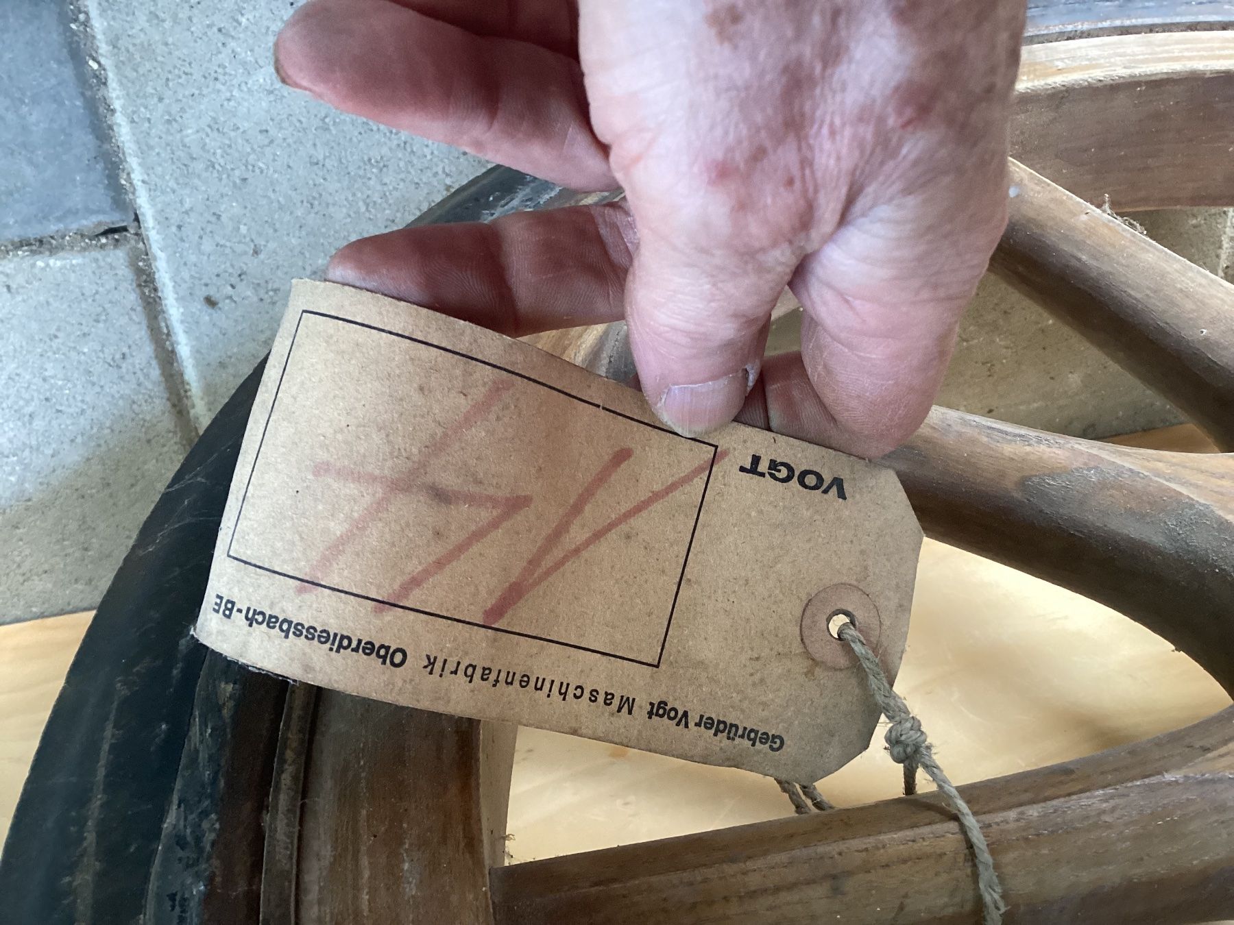 Pneus & Kompletträder: zwei Räder Ford T ??? alt/neu 700x65 oder Preis vorschlagen – Gebraucht aus Bütschwil von sru2005 4
