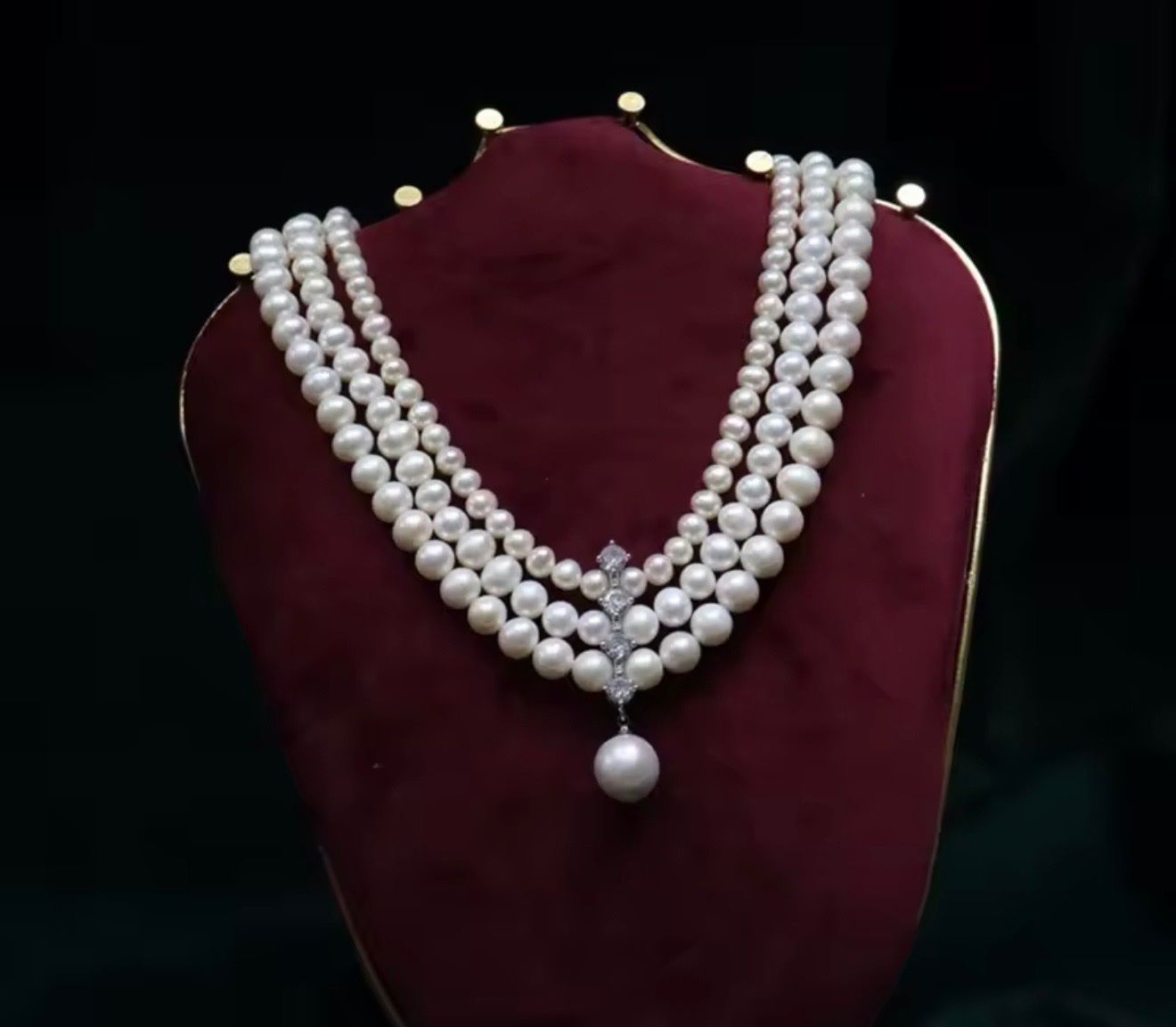 Catenine: Collier Studio Perle – Nuovo e nell'imballaggio originale da St-Maurice venduto da Sandrinette123