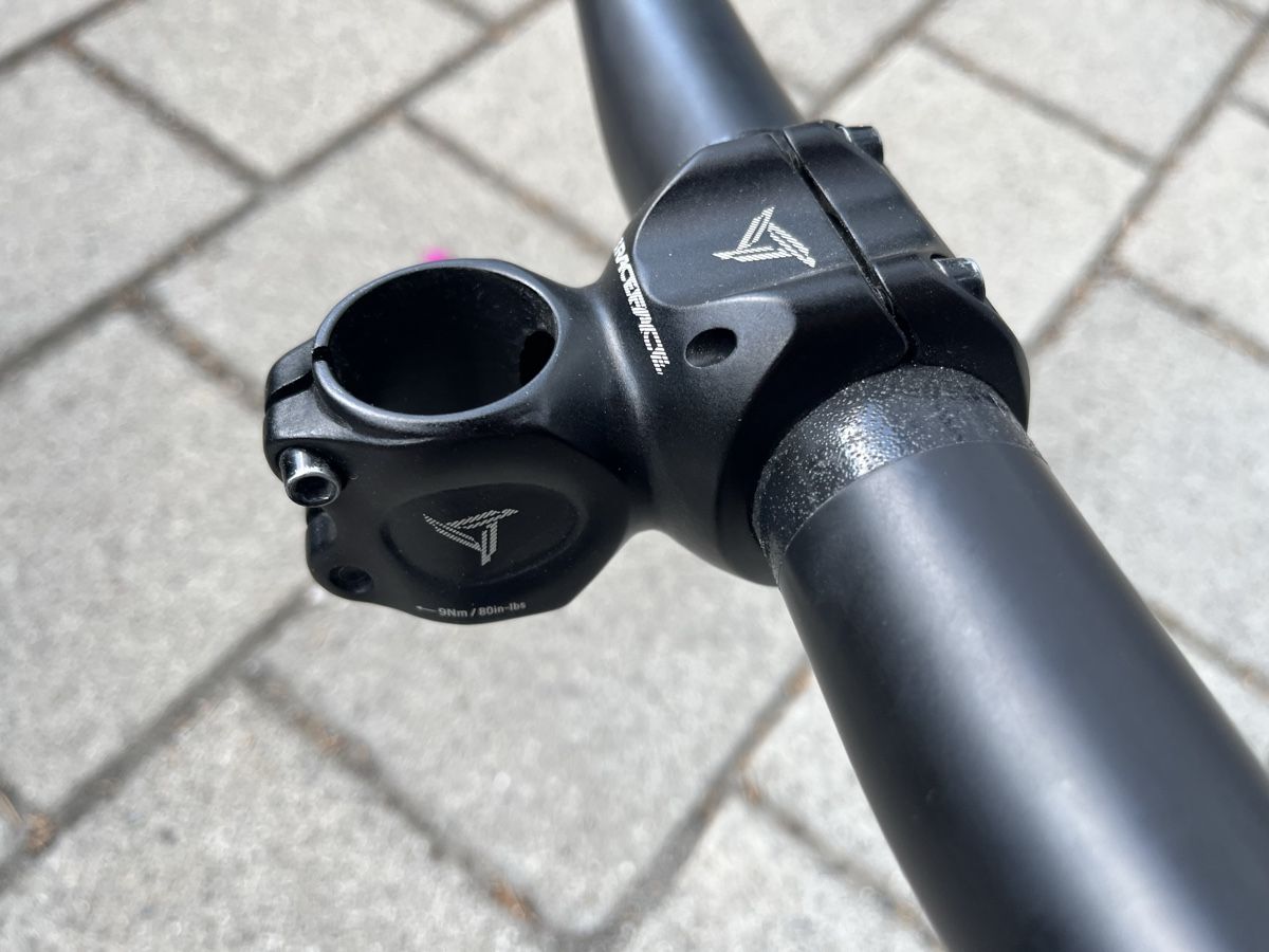 Race Face Pièces détachées: Yeti Handlebar + Race Face Stem – D'occasion à Rhäzüns par duudii 2