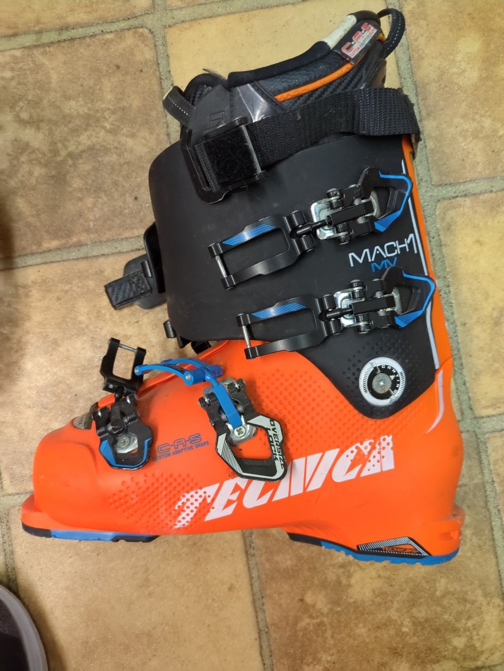 Tecnica Scarpe da uomo: Tecnica Mach1 MV 130 – Usato da Münsingen venduto da guschtu