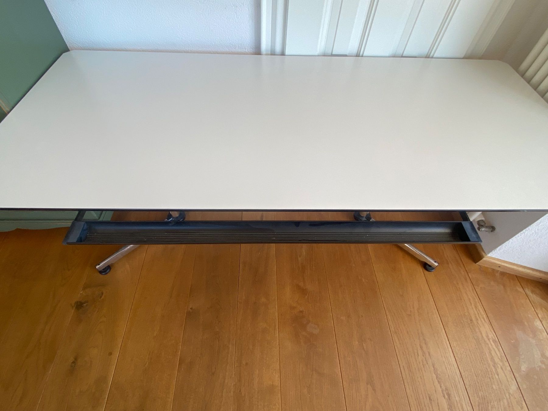 Scrivanie: USM Kitos 175cm  x 75cm – Usato da Cademario venduto da moppsmaus 2