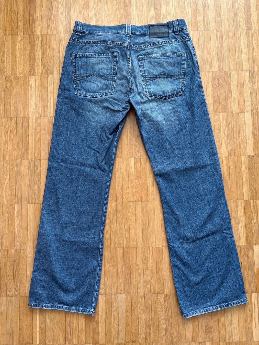 Esprit Jeans: Esprit Herren-Jeans, Gr. 32/32 – Gebraucht aus Basel von Nofretete39 1